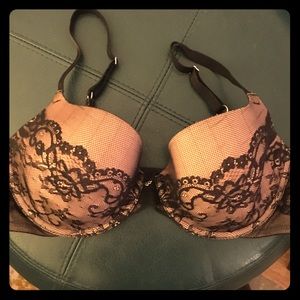 Demi Bra